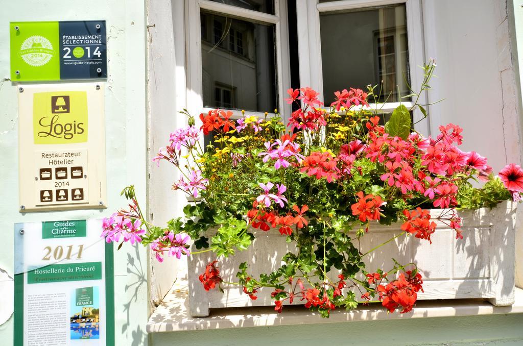 Hostellerie Du Prieure Saint-Prix  Екстериор снимка