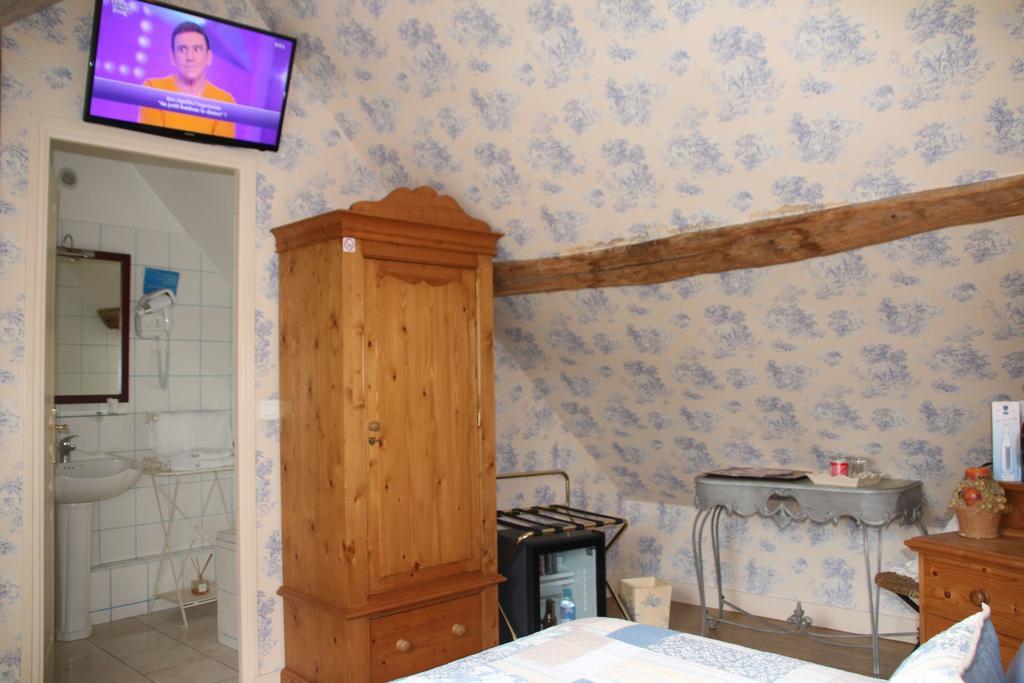 Hostellerie Du Prieure Saint-Prix  Екстериор снимка